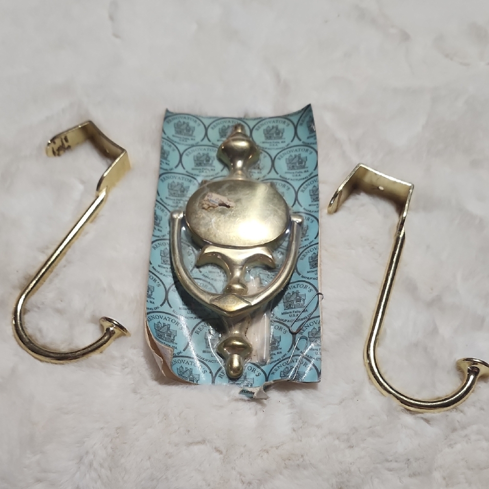 Gold Door Knocker and Hooks Set